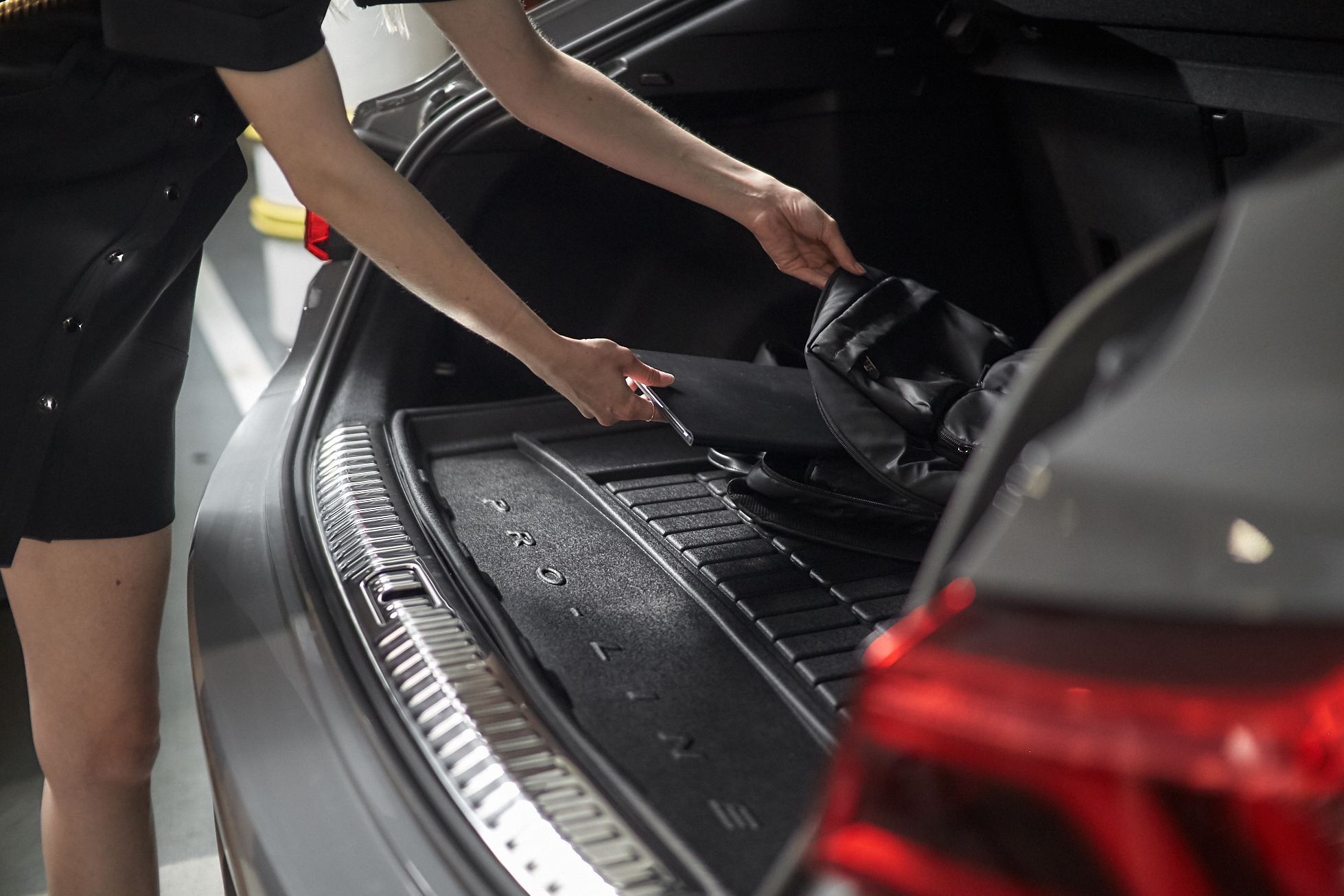 Auto służbowe do celów prywatnych – jak zadbać o jego wnętrze?