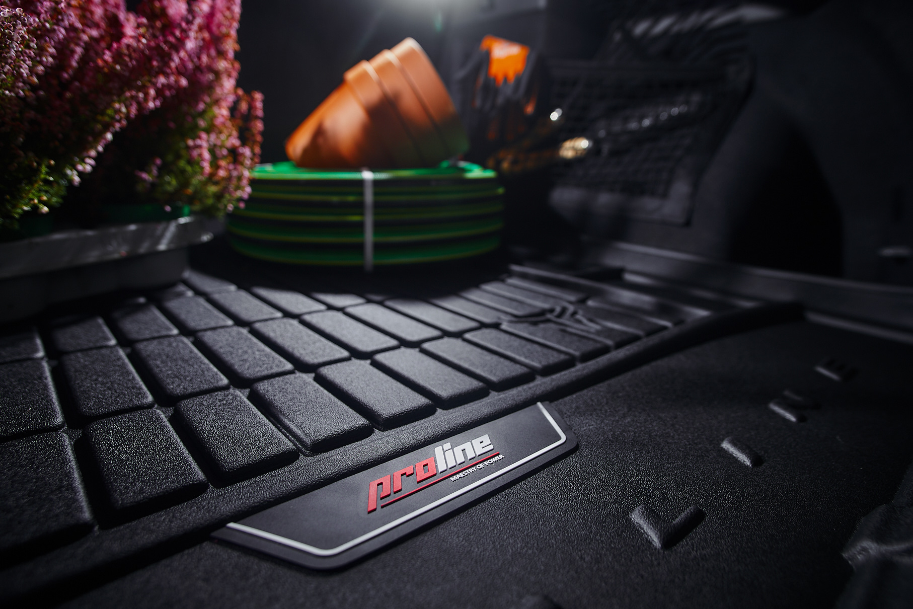Jak dobrać matę antypoślizgową do bagażnika?